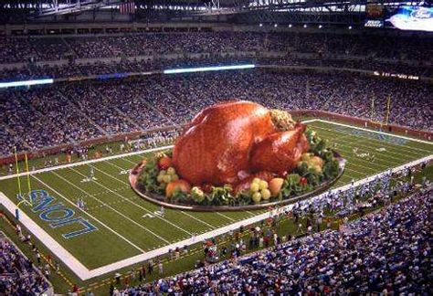 Nfl Thanksgiving, Turkey Bowl, Thanksgiving Facts, Thanksgiving Football, Thanksgiving Images, Hosting Thanksgiving, Nfl Games, Thanksgiving Fun, Thanksgiving Parties