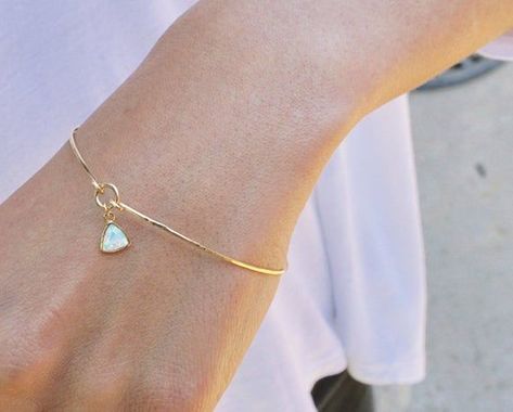 be53ee61104935234b174e62a07e53cfdesc34859601ri Opal Bracelet Gold, Opal Bangle, Bracelet Minimalist, Coin Bracelet, Gold Armband, The Bangles, Dainty Bracelet, Stacked Bangles, Classy Jewelry