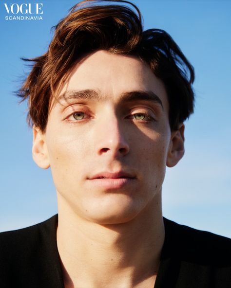 Mondo Duplantis Talks Olympics in Vogue Scandinavia Mondo Duplantis, Armand Duplantis, Vogue Scandinavia, Mens Winter Fashion Outfits, Home Photo Shoots, Pole Vault, Fashion Landscape, World Record, Mens Winter Fashion