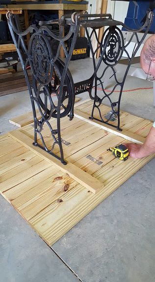 Porch Table And Chairs, Old Sewing Machine Table, Singer Sewing Machine Table, Wood Decking, Decking Boards, Sewing Machine Tables, Porch Table, Kitchen Table Makeover, Sewing Machine Table