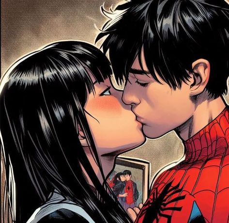 Spiderman And Spidergirl, Spider Man Couple, Spider Couple, Superhero Couples, Silk Spiderman, Spiderman Girl, Characters From Movies, Spiderman Cartoon, Jelly Wallpaper