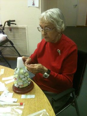 Elderly Activities Crafts, Elderly Crafts, Nursing Home Crafts, Senior Assisted Living, Nursing Home Activities, Elderly Activities, Activity Director, Senior Activities, Crafts For Seniors