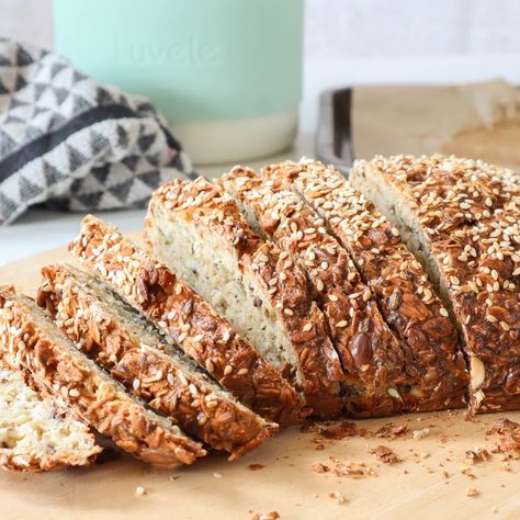 Seeded, oat and yogurt bread - Luvele US Healthy Whole Grain Bread Recipe, Bread Made With Yogurt Recipe, Yogurt Bread Recipe, Whole Grain Bread Recipe, Easiest Bread Recipe, Greek Yogurt Bread, Bread Alternative, Seeded Bread Recipes, Yogurt Bread