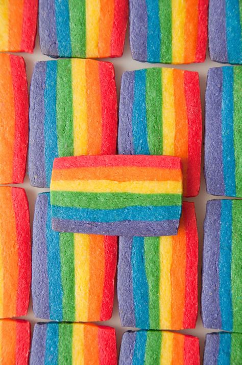 "Rainbow Cookies -- recipe [at click-through] inspired by 'Cook’s Illustrated'" -- Many more photos at the source. Rainbow Snacks, Rainbow Treats, Rainbow Cookies, Rainbow Connection, Rainbow Food, Rainbow Bright, Taste The Rainbow, Love Rainbow, Rainbow Birthday