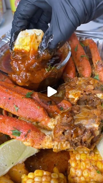 call me Candace 👩🏽‍🔬 on Instagram: "How to make a seafood boil 🦀" Seafood Boil For One, Stovetop Seafood Boil, Easy Seafood Boil, Spicy Crab Boil Recipe, How To Make A Seafood Boil At Home, Best Seafood Boil Recipes, Boil In A Bag Seafood, Seafood Boil Sauce, Seafood Boil On Stove