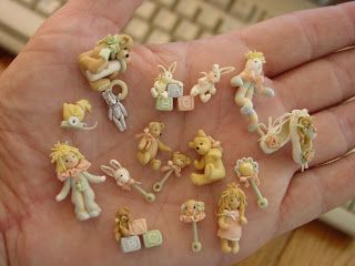 Chrystal's Designs: Manda Theart Fimo Artist Dollhouse Plans, Barbie Bebe, Miniature Knitting, Tiny Teddies, Miniature Bakery, Clay Baby, Fimo Clay, Miniature Crafts, Tiny Dolls