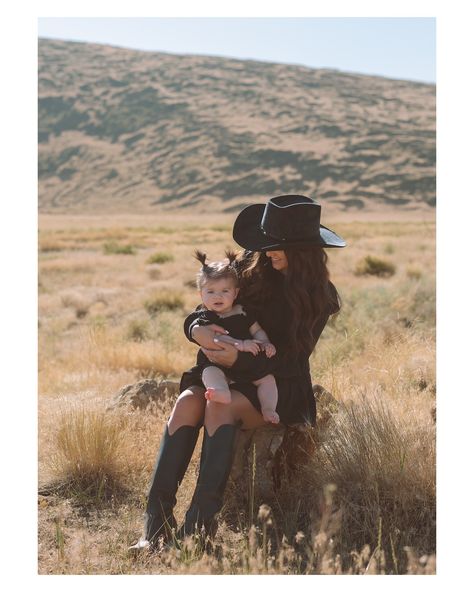 Family photos for this sweet lil family.🫶🤍 #carsoncityphotographer #renophotographer #laketahoephotographer #renotahoephotographer #renonevada Family Western Photoshoot, Country Family Photoshoot, Desert Family Photoshoot, Western Family Pictures, Western Family Photos, Western Family, Rodeo Birthday Parties, Western Photography, Rodeo Birthday