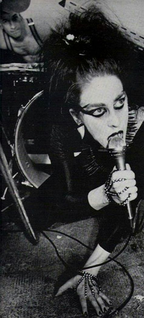 Diamanda Galas Diamanda Galas, Derek Ridgers, Celtic Frost, Goth Bands, Gala Ideas, Goth Music, Fierce Women, Celebrity Culture, Riot Grrrl