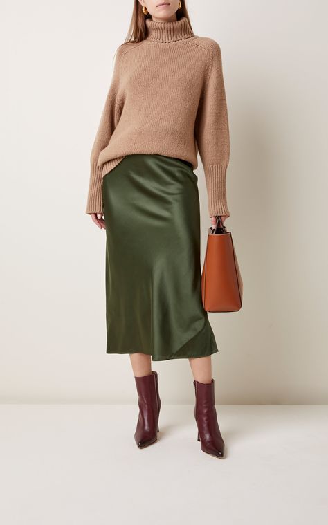 Silk Skirt Outfit, Satin Skirt Outfit, High Waist Long Skirt, Silk Midi Skirt, Work Skirts, Sleeveless Long Dress, Ribbed Midi Dress, Slip Skirt, Sweater Dress Women