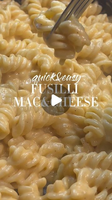 Jmuna • food_energyy on Instagram: "BEST FUSILLI MAC & CHEESE 🧀   Ingredients :  2tsp butter  2tbsp flour  400ml milk  Cheddar cheese  1/2tsp black pepper  1/2tsp paprika powder  Salt  50ml single cream  1tbsp cream cheese  Boiled fusilli   #macandcheese #fusilli #fusillipasta #cheeselover #cheesetart #cheeseporn #macandcheeserecipe #food #foodporn #foodphotography #foodblogger #foodstagram #foodlover #cheesyfood #cheesyrecipes #rezepte#trending#reels#viral#foryou #frankfurt#lecker#delicious #pasta#pastalovers #pastaaddict #pastainstagram #pastalove #macandcheeselover #macandcheeseporn" Fusilli Mac And Cheese, Fusilli Pasta Recipes, Fusilli Pasta Recipe, Fusilli Recipes, Quick Mac And Cheese, Mac And Cheese Sauce, Cream Cheese Pasta, Fusilli Pasta, Cheese Tarts