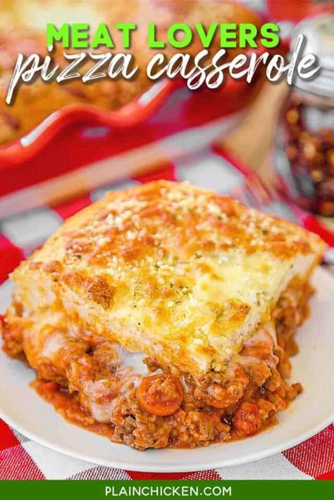 Meat Lovers Pizza Casserole - a family favorite!!! Lean ground beef, sausage, pepperoni, pasta sauce, mozzarella cheese, pizza dough and parmesan cheese. Can add your favorite veggies too! Everyone loved this! There weren't any leftovers!! YUM! #pizza #casserole #mozzarella #pepperoni #sausage Meat Lovers Pizza Casserole, Pepperoni Pasta, Tomato Basil Pasta Sauce, Meat Lovers Pizza, Pizza Casserole, Plain Chicken, Beef Sausage, Beef Casserole Recipes, Dinner With Ground Beef