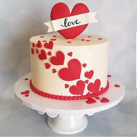 #valentinecake hashtag on Instagram • Photos and Videos Happy Anniversary Cakes, Valentines Baking, Cake For Husband, Mini Torte, Simple Cake Designs, Cake Decorating Piping, Valentine Desserts, Valentines Day Cakes, Valentine Cake