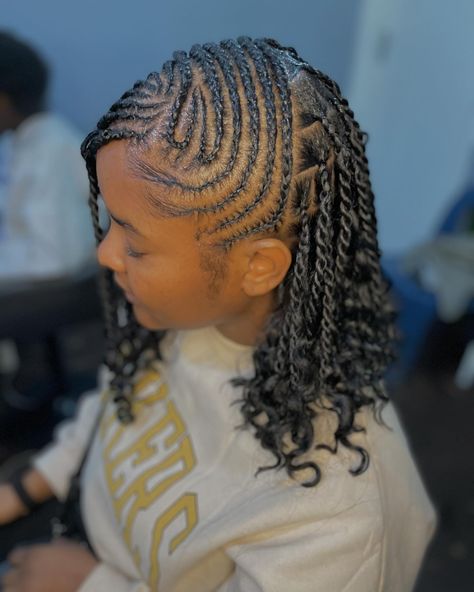 Lemonade boho Fulani twits ❤️ Short Lemonade Fulani Braids, Lemonade Fulani Braids Twist With Curls, Fulani Braids Kids, Twist With Curls, Braids Kids, Braids Twist, Fulani Braids, Christmas Hairstyles, Lemonade