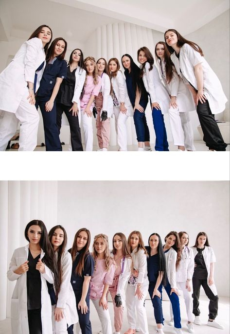 Group Photo Poses, Group Picture Poses, White Coat Ceremony, Medical Photography, Sisters Photoshoot Poses, Team Photography, Medical Photos, Studio Portrait Photography, Sisters Photoshoot