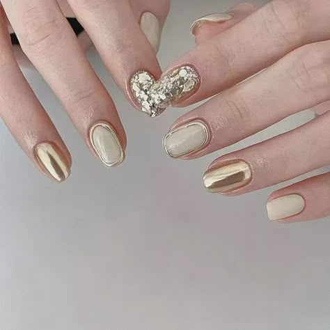 Nail Designs For Formal, Gold Nail Art, Stripped Nails, Transparent Nails, Crystal Nails, Minimalist Nails, Nail Glue, Powder Nails, Gold Nails