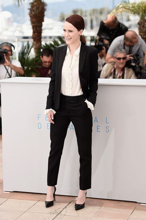 Rachel Brosnahan: House of Cards star Rachel Brosnahan promoted her film Louder Than Bombs at Cannes in a tailored suit and power heels.#Cannes2015 Cannes Film Festival 2015, Cannes Film Festival Red Carpet, Mrs Maisel, Rachel Brosnahan, Best Red Carpet Looks, Edgy Style, Irina Shayk, Dressed To Kill, Work Looks