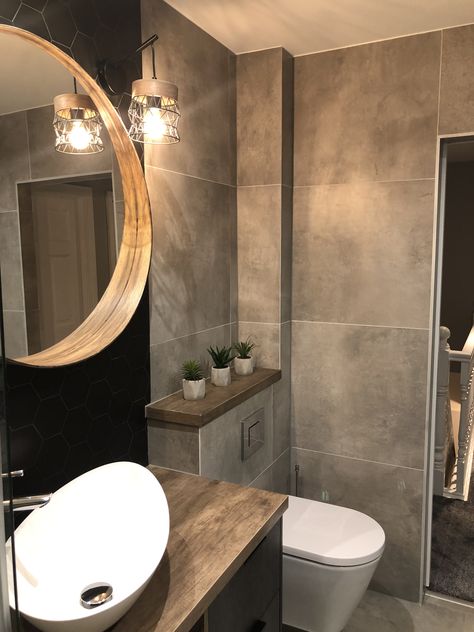 Small Bathroom Inspiration, Small Bathroom Colors, Bath Aesthetic, Downstairs Loo, Bathroom Colors, Home Room Design, Small Bathroom Remodel, Shower Room, Bathroom Inspiration