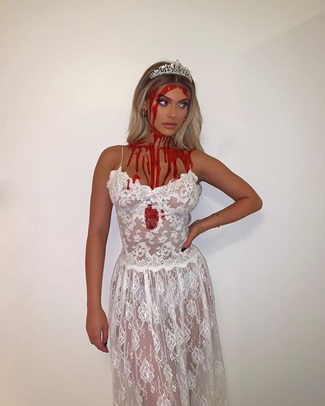 kelsey (@fatherkels) • Instagram photos and videos Carrie Halloween Costume, Blonde Halloween Costumes, Iconic Halloween Costumes, Creepy Halloween Costumes, Spooky Halloween Costumes, Hot Halloween Outfits, Halloween Costumes For Women, Halloween Fest, Scary Halloween Costume