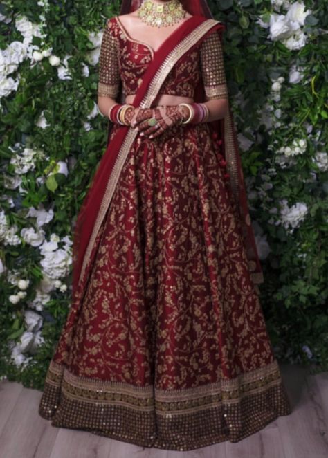 Tomato Color, Lehnga Dress, Dress Gallery, Red Lehenga, Red Tomato, Saree Trends, Dress Inspo, Pakistani Outfits, Bride Dress