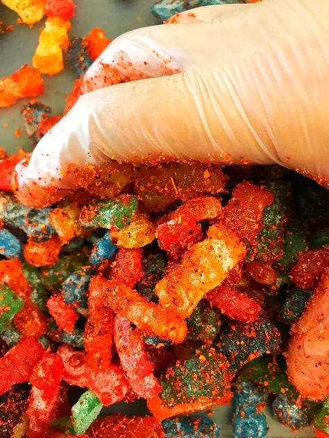 Spicy Mexican Candy, Chamoy Candy, Champagne Gummy Bears, Spicy Candy, Mexican Treats, Gummi Bears, Gummies Recipe, Mexican Snacks, Mexican Candy