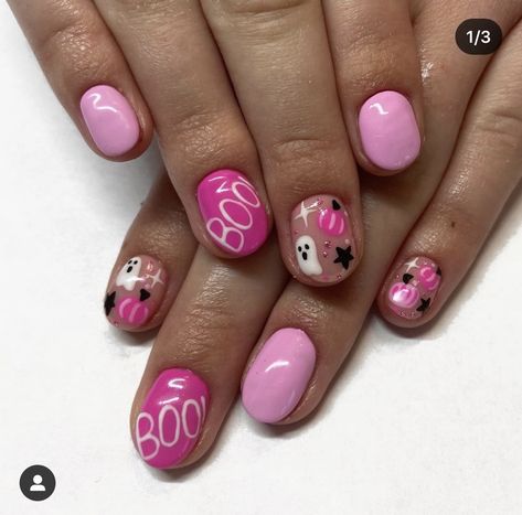 Halloween Designs On Natural Nails, Pink Disney Halloween Nails, Cute Ghost Nails Pink, Kids Nails Halloween, Cute Girly Halloween Nails, Pink Halloween Gel Nails, Cute Halloween Disney Nails, Pink Halloween Short Nails, Cute Halloween Nails For Kids