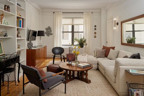 See the Old World Charm in This 100-Year-Old NYC Rental | Apartment Therapy Nyc Apartment Decorating, Nyc Living, Apartment Decoration, Old Apartments, Contemporary Style Homes, Upper West Side, Nyc Apartment, Decoration Inspiration, One Bedroom Apartment