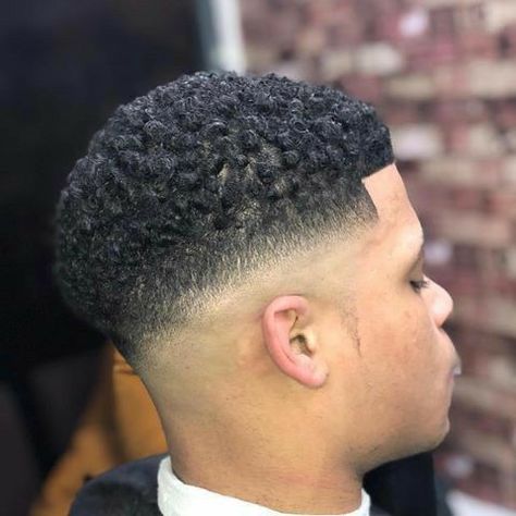 Fierce Hairstyles, Black Man Haircut Fade, Black Haircuts, Boys Fade Haircut, Waves Hairstyle Men, Fade Haircut Curly Hair, Life Timeline, Dread Hairstyles For Men, Low Skin Fade