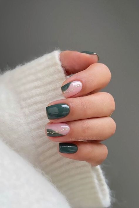 Lighten up the fall vibe with this olive-inspired set of nails. This green hue will keep it seasonal while silver swirls will maintain the balance between casual and elegant.//photocredit:@nailsbypaulin Shellac Nails Fall, Kutek Disney, Thanksgiving Nail Designs, Milky Nails, Square Nail Designs, Nagel Tips, Christmas Gel Nails, Short Square Nails, Smink Inspiration