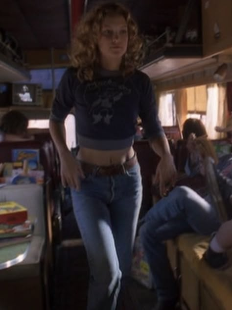 read irresponsibly (misshoneywheeler: cine-doll: Penny Lane’s...) Almost Famous Penny Lane, Twin Peaks Laura, Kate Hudson Style, Twin Peaks Laura Palmer, Girl Rockstar, Hilarie Burton, Laura Palmer, Fashion Words, Portable Dvd Player