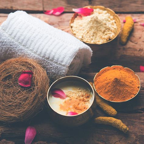 Bridal Makeup Tips, Turmeric Face Mask, Luminous Skin, Turmeric Benefits, Vogue India, Going Natural, Natural Haircare, Dog Snacks, Beauty Videos