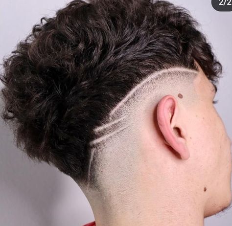 V Fade Design, Hair Cut Designs For Boy, Mid Fade En V, Low Fade En V, Hair Staly, Very Short Hair Men, V Cut Hair, Haircut Designs For Men, Fade Haircut Designs