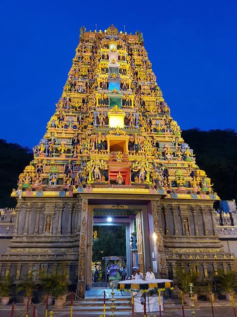 Kanaka Durga Temple Vijayawada. Vijayawada Temple, Vijayawada Kanaka Durga, Durga Temple, Maa Durga Hd Wallpaper, Durga Mata, Indian States, Temple India, Trippy Iphone Wallpaper, Indian Temple Architecture