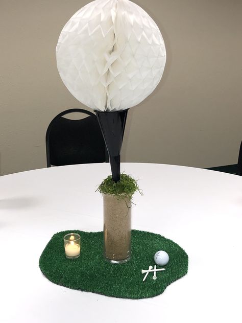 Banquet Table Centerpieces, Mini Golf Party, Golf Theme Party, Green Backyard, Play Sand, Banquet Ideas, Golf Diy, Green Centerpieces, Forest Moss