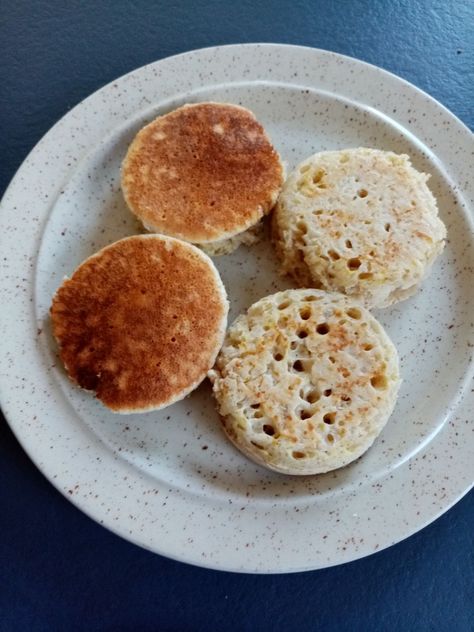 Crumpets au levain - Mes Meilleures Recettes Faciles Sourdough Discard Crumpets Recipe, Easy Crumpet Recipe, Homemade Crumpets, Crumpet Recipe, Crumpets