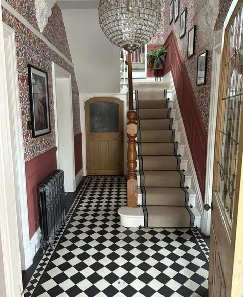 Victorian Stair Runner, Victorian Terrace Hallway, Terrace Hallway, Striped Stair Runner, Modern Victorian Homes, Cozy Farmhouse Living Room, Victorian Hallway, Hallway Inspiration, Hallway Stairs