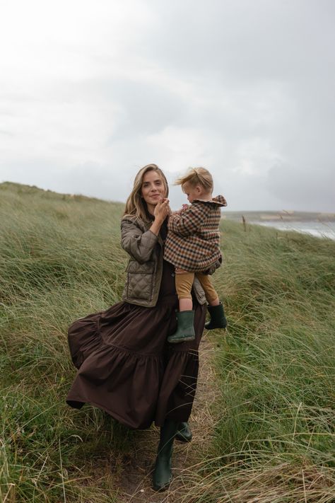 Denim Dress Family Photos, Winter Family Shoot Outfits, Western Inspired Family Photo, Julia Berolzheimer Family Photos, Julia Berolzheimer Ireland, Julia Berlotzheimer, Scotland Family Photos, Winter Outdoor Photoshoot Outfit, Family Photos Lifestyle