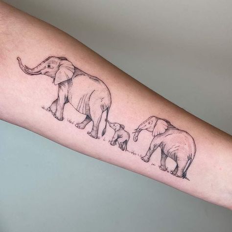 Realistic Elephant Tattoo, Animal Lover Tattoo, Family Tattoos Ideas, Elephant Family Tattoo, Rhino Tattoo, Family Tattoo Ideas, Family Tattoo Designs, Elephant Tattoo Design, Semicolon Tattoo