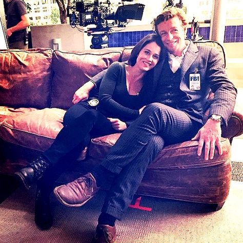 Simon Baker & Robin Tunney!!!! <3_<3 I Love Simon, Patrick Jane, Love Simon, Robin Tunney, Simon Baker, The Mentalist, It Movie Cast, Film Serie, The Duff