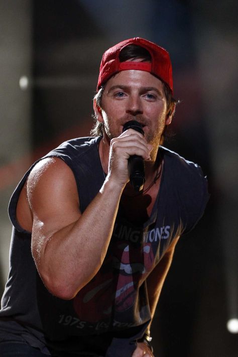 Male Country Singers, Kip Moore, Country Music Quotes, Leading Men, Amazing Music, After Six, Up All Night, Country Music Artists, Country Music Stars