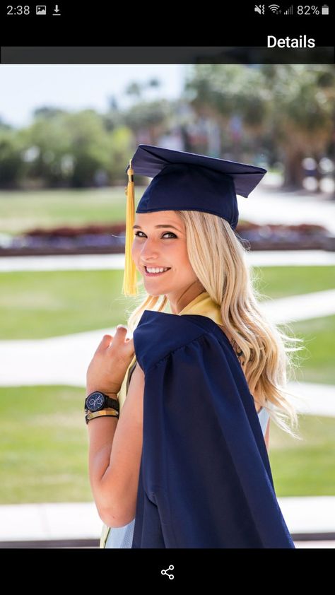 College Grad Pictures, Cap And Gown Photos, Cap And Gown Pictures, College Graduation Pictures Poses, College Graduation Photoshoot, Grad Photography, College Graduation Photos, Graduation Cap And Gown, Graduation Photography Poses