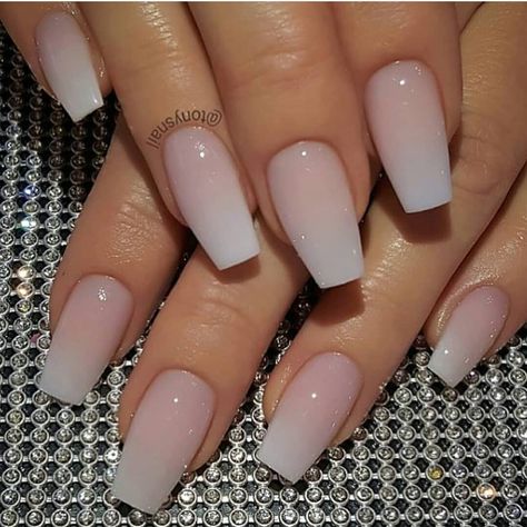 Medium length acrylic nails classy look Nail Artwork, Best Nail Art Designs, Unique Acrylic Nails, Acrylic Nails Coffin, Prom Nails, Cool Nail Designs, Creative Nails, Square Nails, Gorgeous Nails