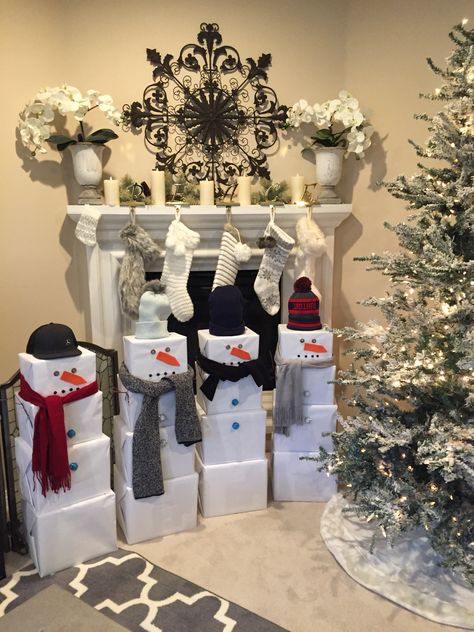 Snowman gift Towers Snow Man Gift Boxes, Christmas Present Snowman, Snowman Christmas Present Boxes, Snowmen Gift Tower, Snowman Gifts Tower, Snowmen Present Boxes, Snowman Christmas Gift Tower, Snowman Gift Wrapping Ideas, Snowman Gift Tower Cute Ideas