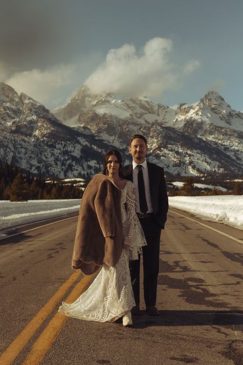 Jackson Hole Elopement - Hippies And Cowboys, Jackson Hole Winter, Vintage Country Weddings, Wyoming Weddings, Jackson Hole Wedding, Jackson Wyoming, Jackson Hole Wyoming, Winter Photoshoot, Headshot Photography