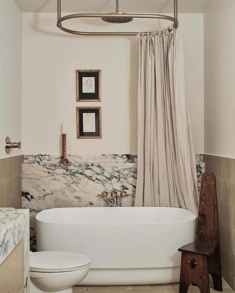 Marble Moments 🩶 - Designers: @grade_newyork @arentpykestudio @sarahshermansamuel Sarah Sherman Samuel Bathroom, Kids Bath Tub, Sarah Sherman, Sarah Sherman Samuel, Viborg, Powder Bath, Art Interior, Main Bathroom, Kids Bath