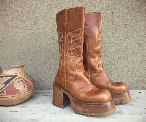 Brown chunky boots outfit