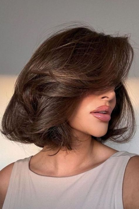 Voluminous Layered Bob Haircut Layered Bob Hairstyles 90s, Short Haircuts Brown Hair, Voluminous Bob With Bangs, Volumous Bob, Old Money Bob Brunette, Short Hair Chocolate Brown, Layered 90s Bob, Voluminous Bob Haircut, Very Short Layered Haircuts