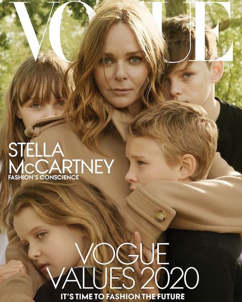 Stella Fashion, Greta Gerwig, Annie Leibovitz, Vogue Us, Organic Farm, Liv Tyler, Phoebe Philo, Vogue Covers, Central Saint Martins