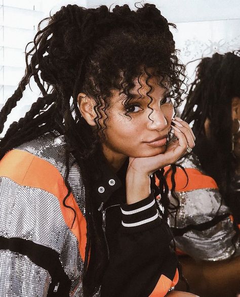 Chloe Halle, Chloe And Halle, Chloe X Halle, Big Box Braids Hairstyles, Drawing People Faces, Halle Bailey, Black Femininity, May 2023, Hair Reference