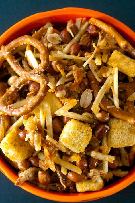 Crunchy Scramble Snack Mix - A different blend of crunchy ingredients that will keep your party-goers snack-happy. Made with pretzels, shoestring potatoes, Spanish peanuts, croutons, French-fried onions, butter, Parmesan cheese | CDKitchen.com Savory Chex Mix Recipes, Shoestring Potatoes, Crockpot Snacks, Snack Mix Recipe, Chex Mix Puppy Chow, Muddy Buddy, Chex Mix Recipes, French Fried Onions, Best Appetizer Recipes