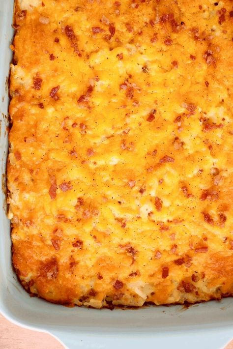 Cheesy Potatoes With Hashbrowns, Potato Hash Recipe, Simple Sides, Hashbrown Casserole Recipe, Cheesy Hashbrowns, Potatoes In Oven, Hashbrown Recipes, Hash Brown Casserole, Hash Brown